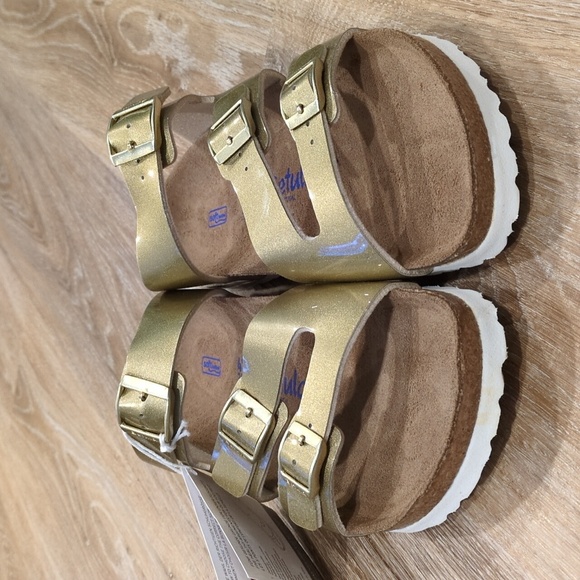🟡 New In Box Women's Betula Leo leather  Gold Sandals size 41 - Picture 2 of 13